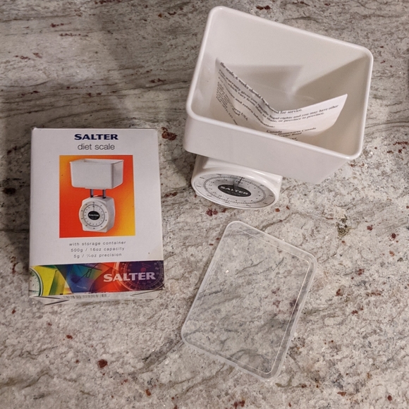 Salter diet scale measure in a rectangular cup for portion control - Picture 2 of 5